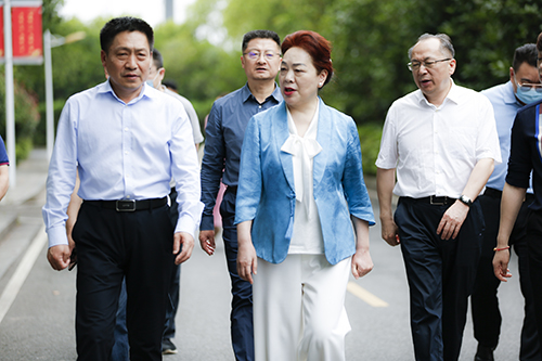 省人社厅党组书记、厅长唐白玉一行到金年会平台（中国）ios/安卓版/手机app下载调研湖南省第一届职业技能大赛筹备情况