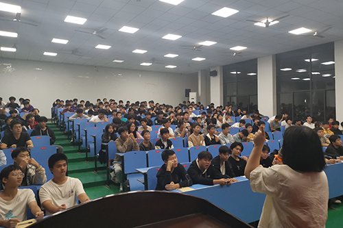团体疏导“心”减压——金年会平台（中国）ios/安卓版/手机app下载团委举办新生心理健康团辅活动
