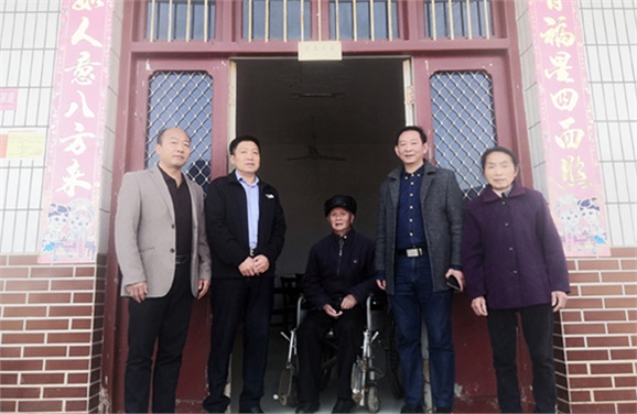 金年会平台（中国）ios/安卓版/手机app下载党委到扶贫村开展“五查五看”大走访活动